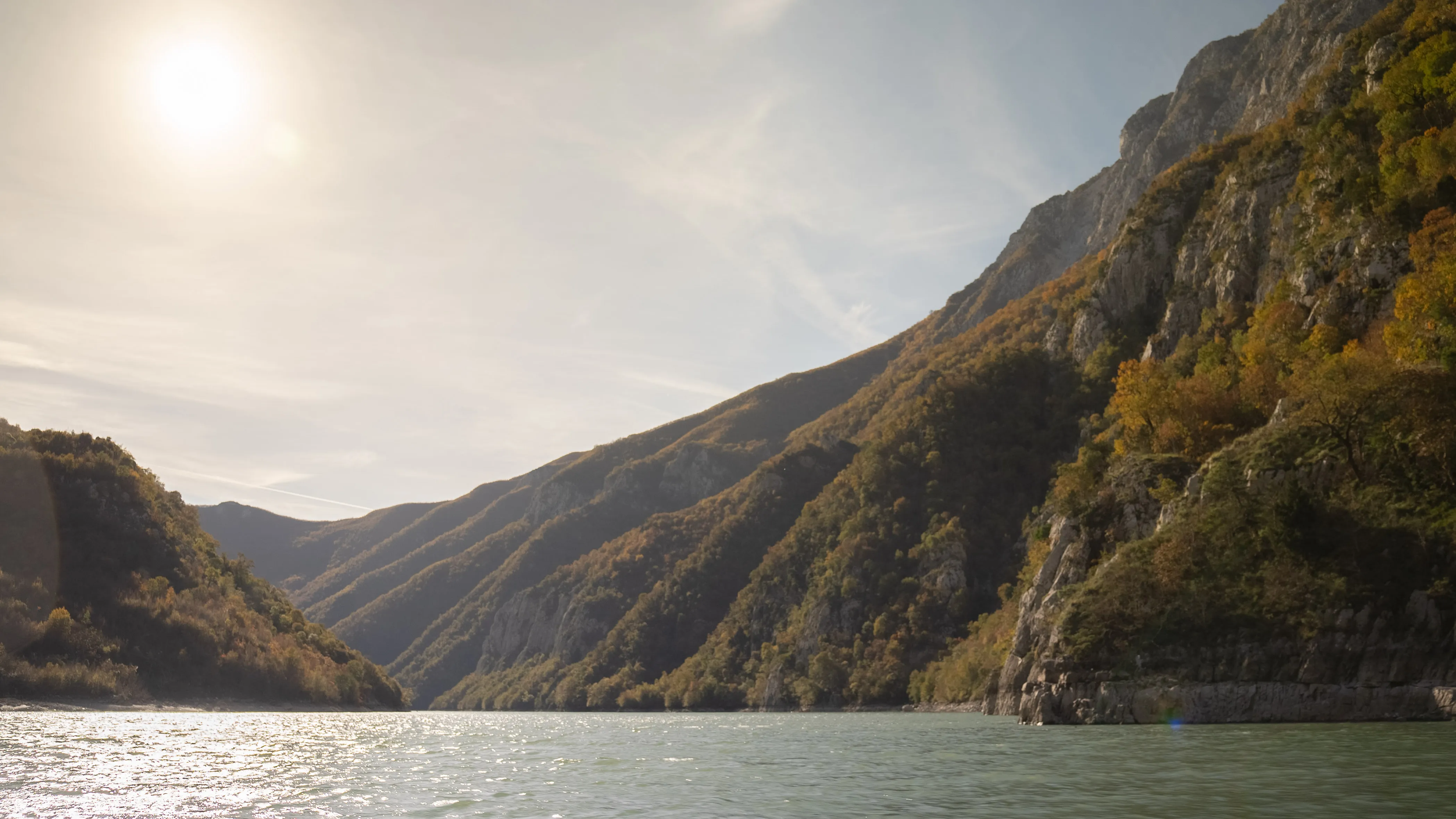 lake mountain